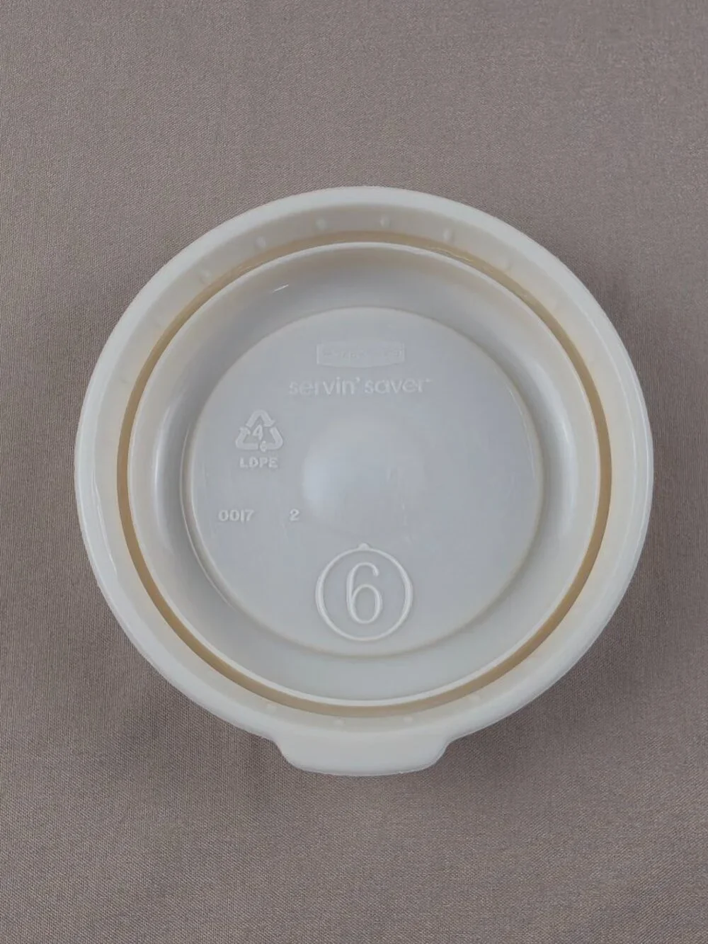 Vintage Rubbermaid 1 Cup #6 Servin Saver Round Food Storage Container With Lid